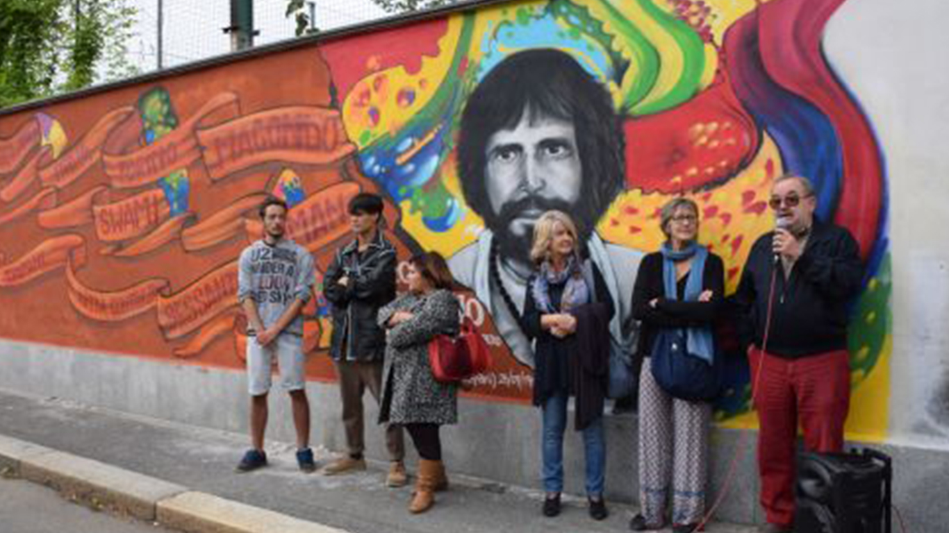 Torino ricorda Mauro Rostagno con un murales
