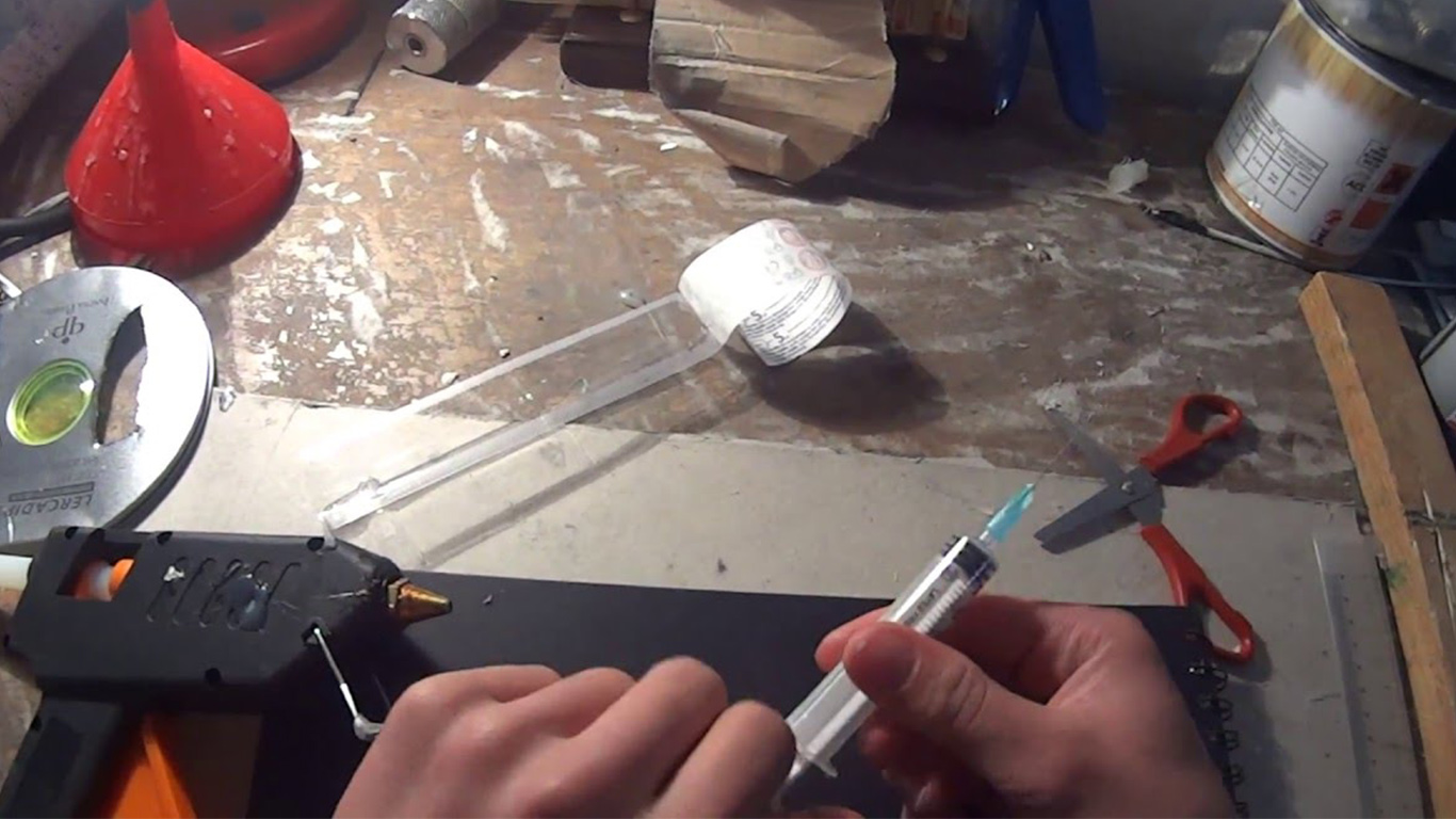 Spara aghi sui passanti- Follia in zona San Paolo