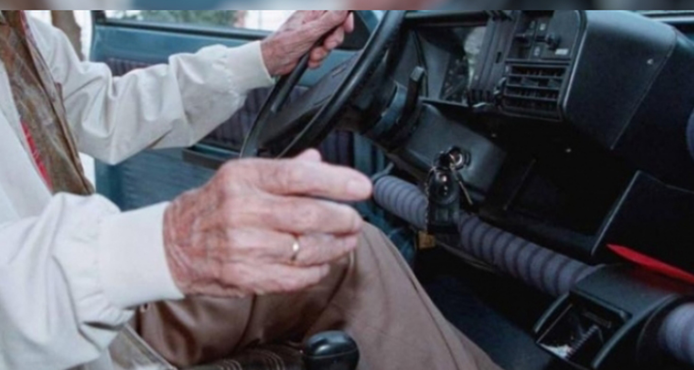 Guida 300 metri contromano a 91 anni – Patente ritirata