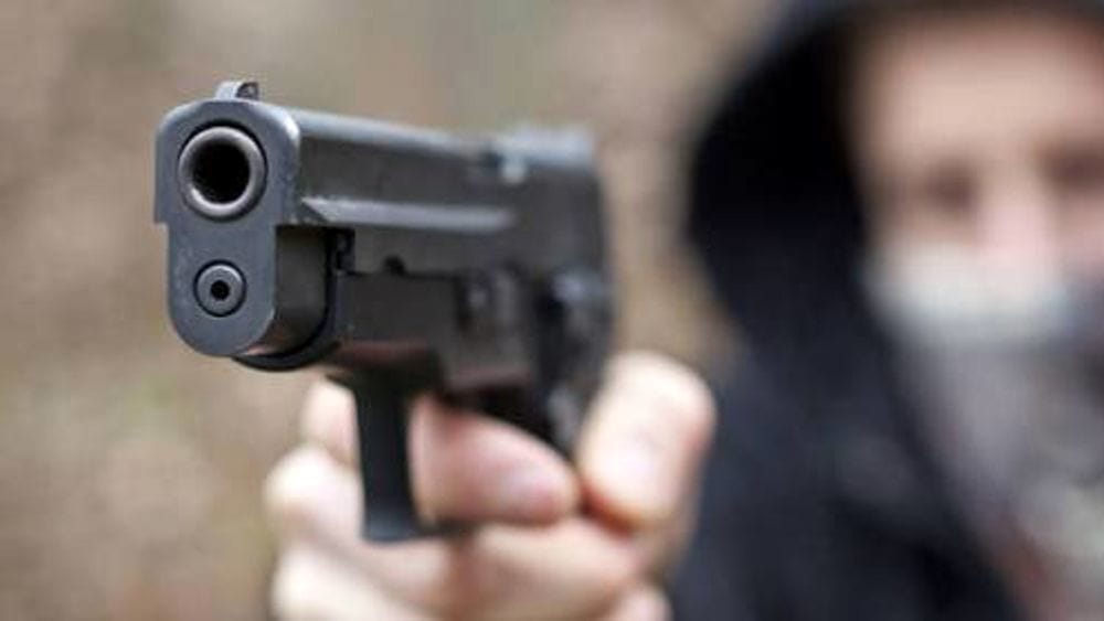 Paura al Valentino – Pistola alla testa contro 5 ragazze, ennesima rapina al Parco