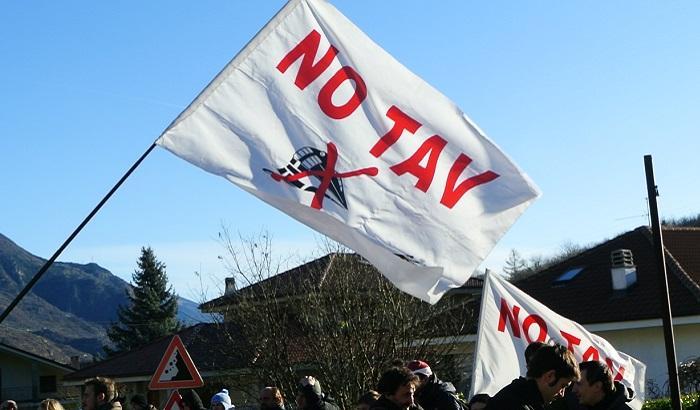 No Tav – Tre fermati nella notte