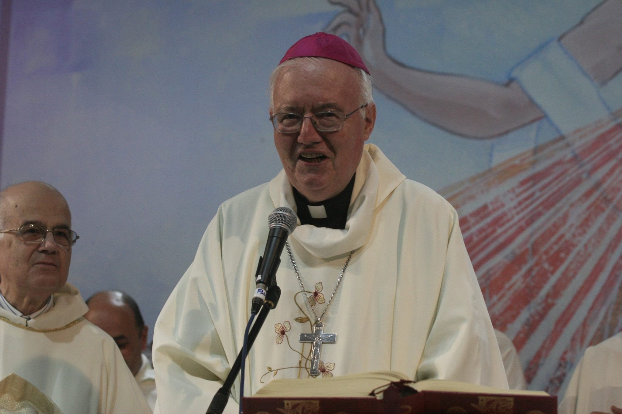 Nosiglia e il messaggio ai torinesi – “Ospitate a pranzo un povero senza fissa dimora”