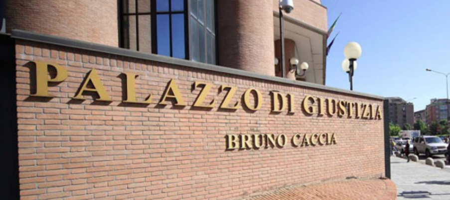 Commercialista travolto dagli scandali – Si suicida in corso Grosseto