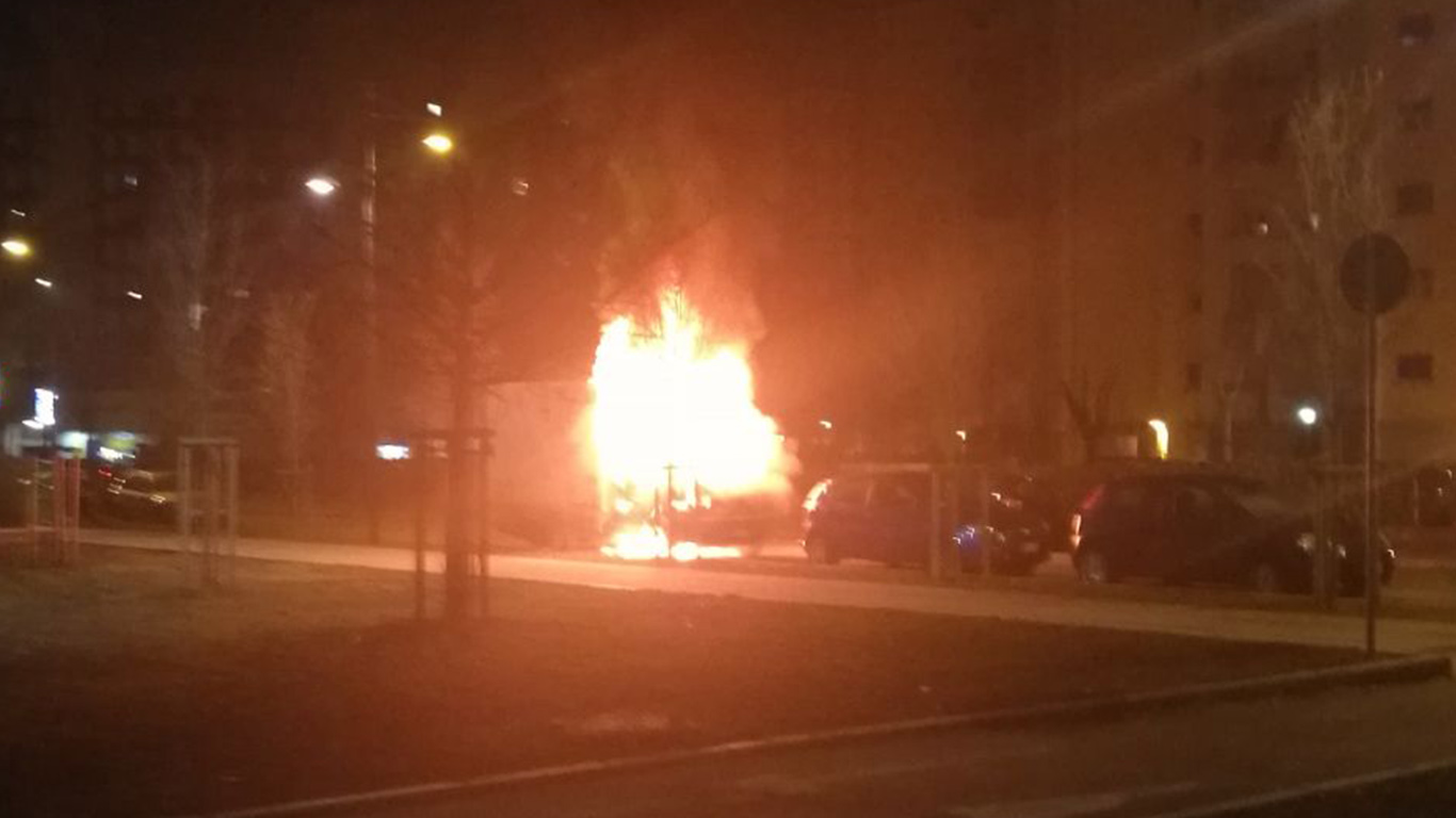 Brucia ancora Barriera di Milano – Petrarulo: “Forze dell’ordine in ritardo, Barriera merita di più”