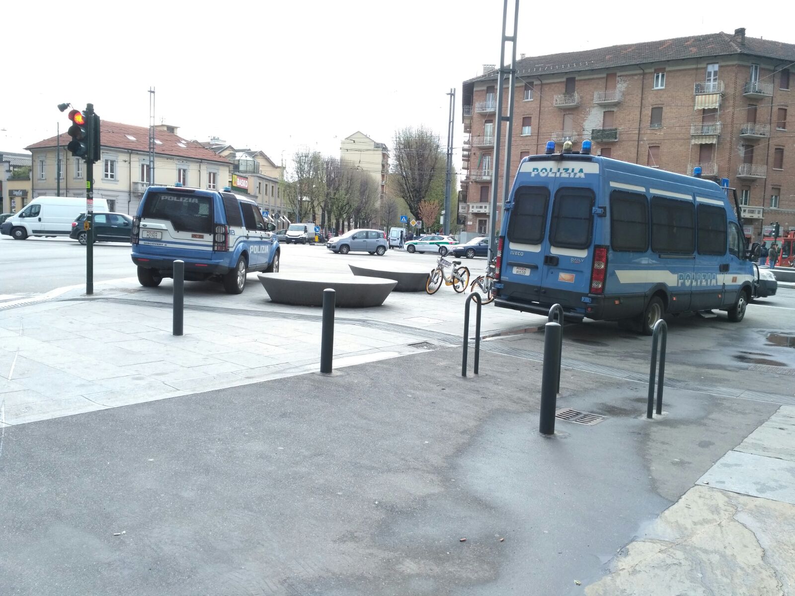 Aurora blindata per inaugurazione Lavazza – “Prova che il quartiere è in balìa dei centri sociali”