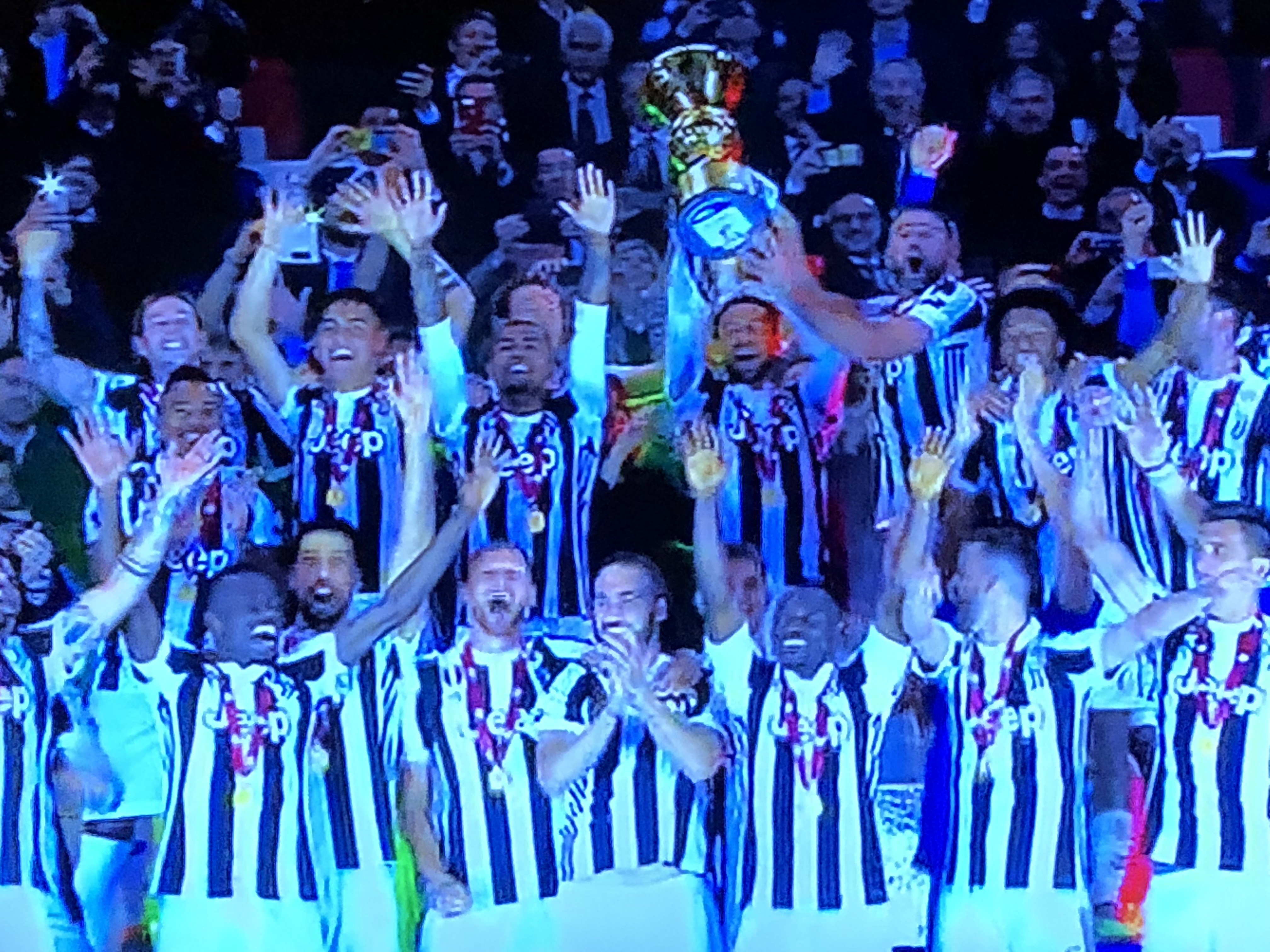 Dopo la Coppa Italia il settimo Scudetto consecutivo: la Juventus più forte di sempre