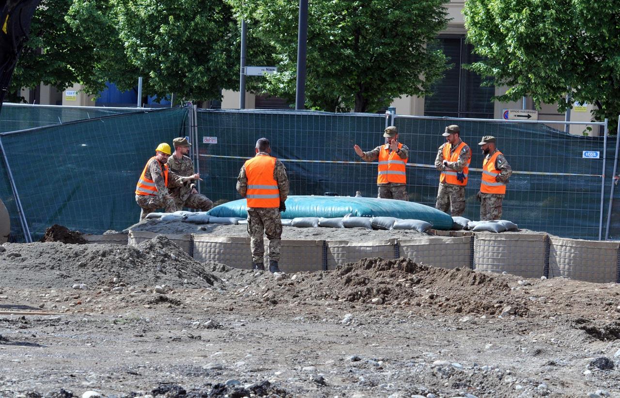 Bomba Lingotto una domenica da sfollati
