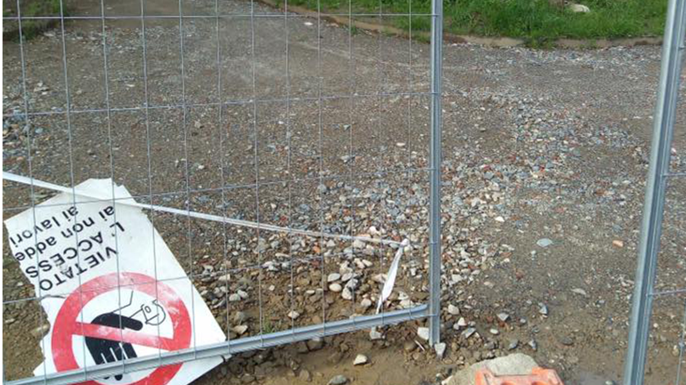 Basta degrado in Circoscrizione 8 “In piazza Galimberti abbandono, tossici e ubriachi”