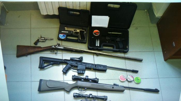 Maxi inchiesta su traffico on-line di armi illegali. Denunciati tre torinesi