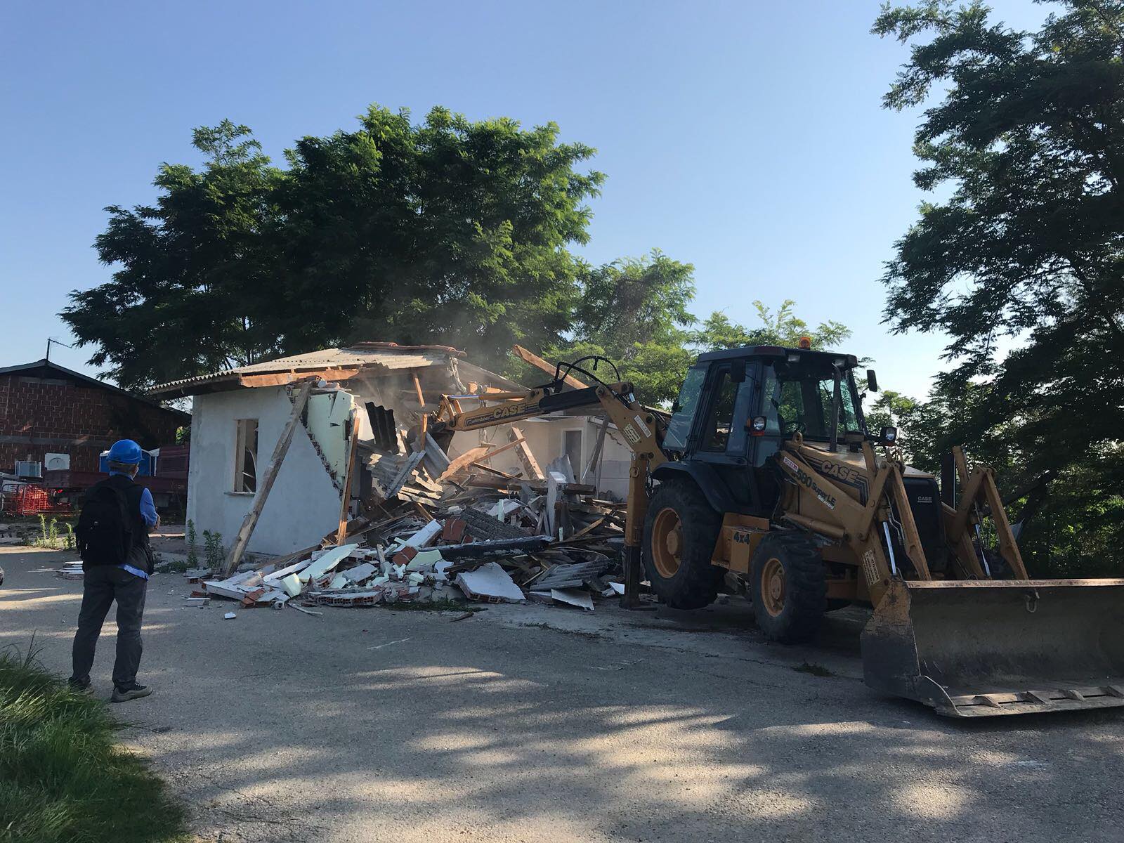 “La ruspa di Carmagnola? Una grossa fake news” – Radio Popolare attacca Salvini