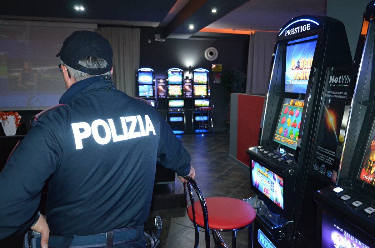 Donna armata di pistola rapina sala giochi – Nuovo arresto in Barriera di Milano