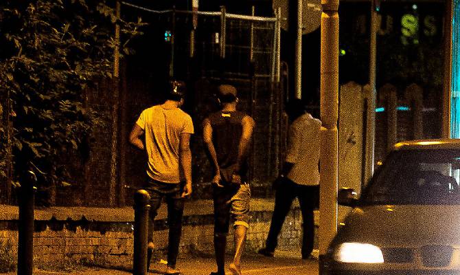 “Aurora, quartiere travolto dalla criminalità, ha bisogno di aiuto” – VIDEO DELL’ENNESIMA RISSA