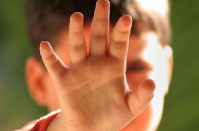 Pedofilo si avvicina pericolosamente a bimbo di 9 anni – Arrestato