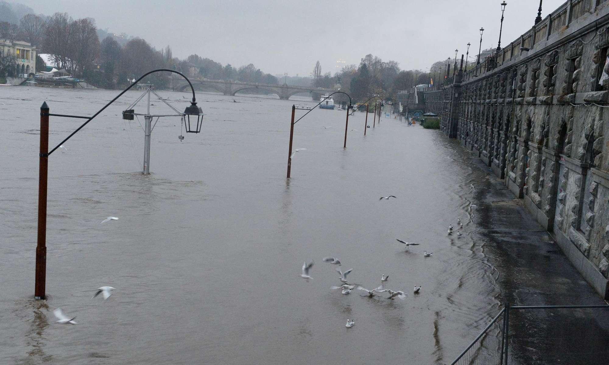 Maltempo – Smottamenti, esondazioni e Po ai Murazzi al livello di guardia