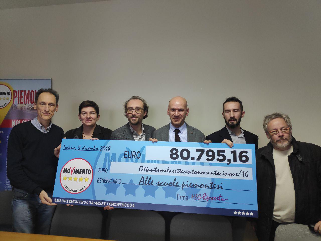 M5S taglia stipendi – 80.000 euro alle scuole piemontesi. Ecco i progetti