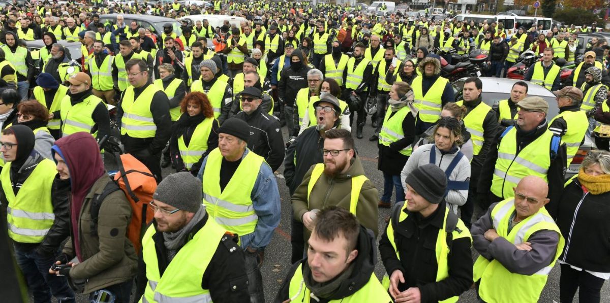 Anche i Gilet gialli alla marcia No Tav di Torino