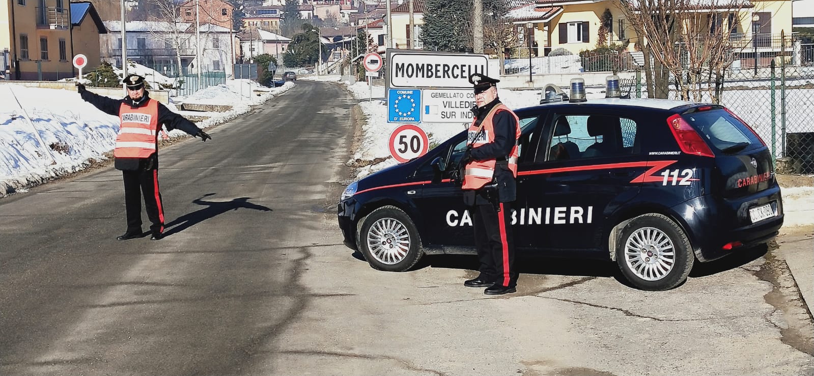 Segnalavano posti di blocco su Whatsapp – 23 persone denunciate dai Carabinieri