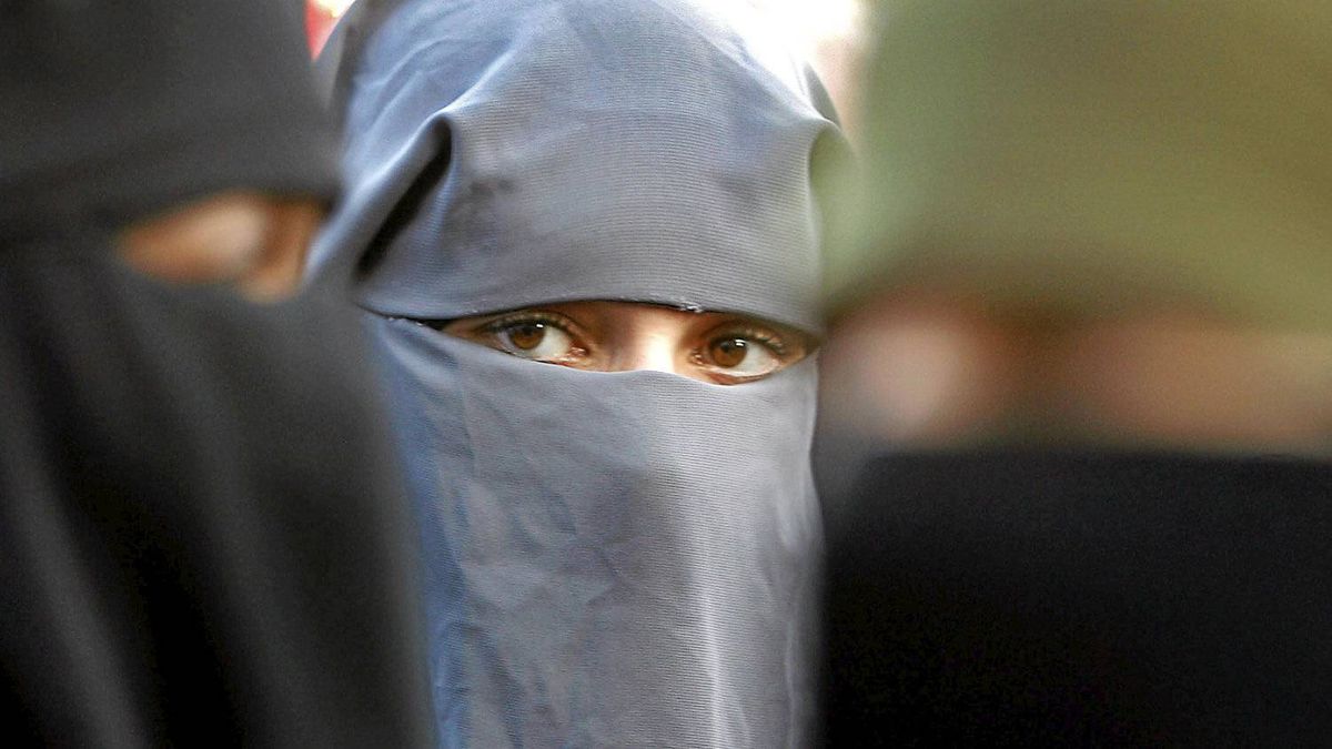 La Regione Piemonte respinge il divieto di burqua in edifici pubblici