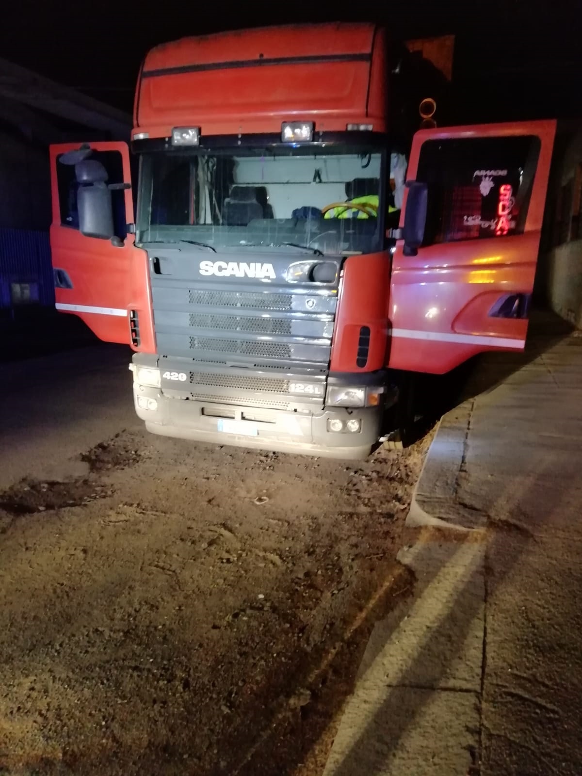 Grazie all’attenzione di un passante ritrovato autotreno rubato con 220 mila euro di materiale elettrico