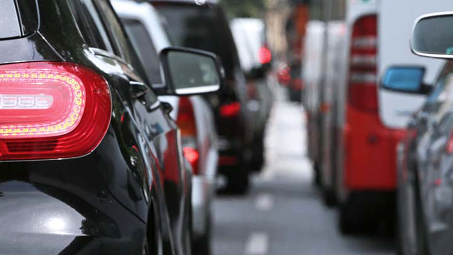 Come cambia il codice della strada – Sì alle bici contromano, no al fumo in auto. Ecco tutte le modifiche in arrivo