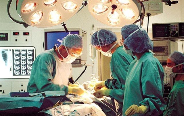 Grande intervento di micro-chirurgia a Torino – Da perone ricostruita mandibola a una donna