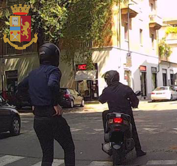 A folle velocita era riuscito a scappare dalla Polizia. Rintracciato il rapinatore di Rolex che colpiva a Torino