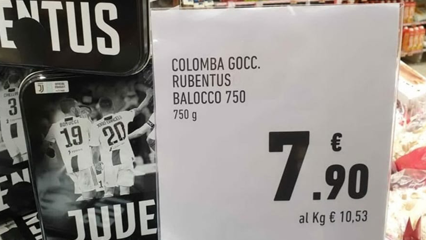 “In vendita la colomba ‘Rubentus!'” E contro il supermercato esplode l’ira dei tifosi juventini