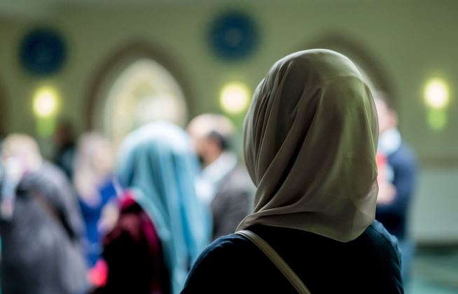 Parla il marocchino che ha investito la figlia perché voleva vivere ‘all’italiana’ – “L’ho fatto per il suo bene”