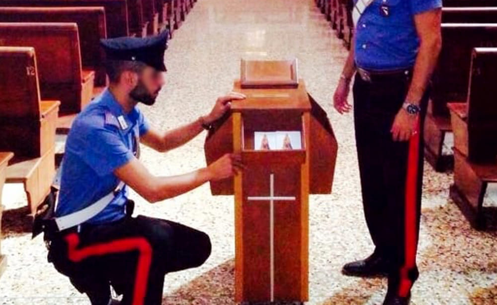 Entrano in chiesa con due bimbi nei passeggini e rubano le elemosine – Fermata una coppia