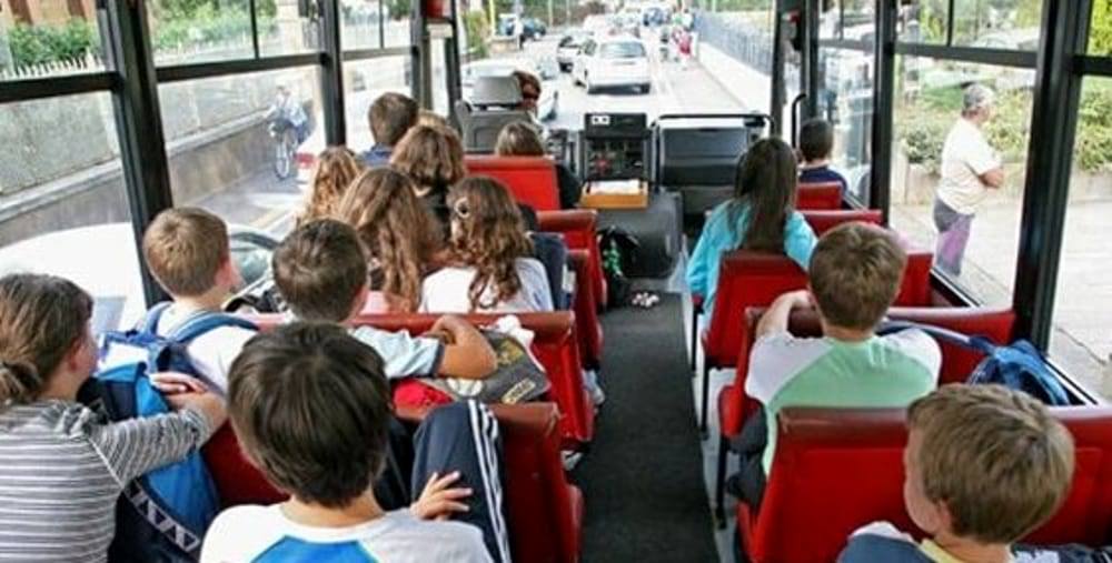 Porta in gita scolaresche di Torino ma ha la patente contraffatta – L’intervento della Municipale