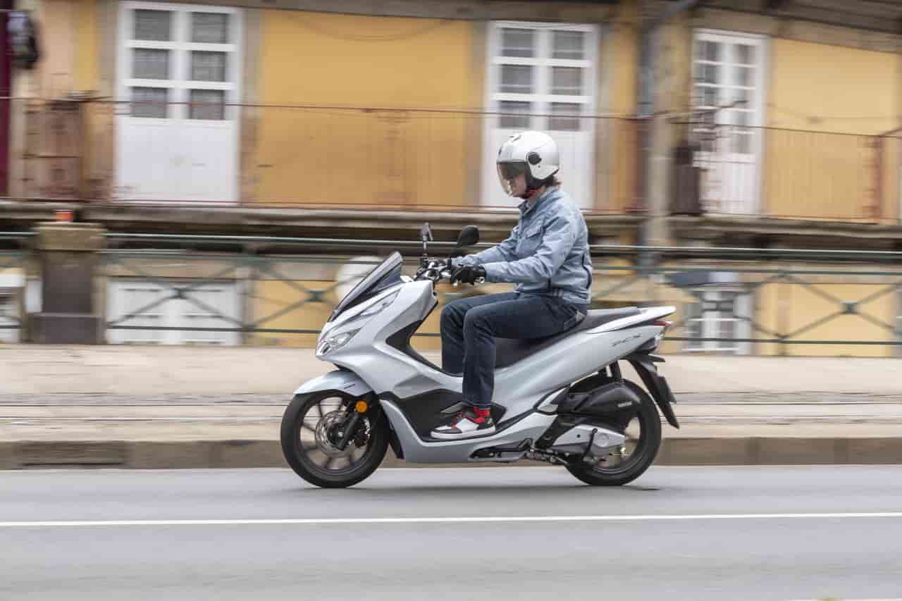 Nuovo codice della strada – Scooter 125 in autostrada e tutele per gli studenti – Le novità