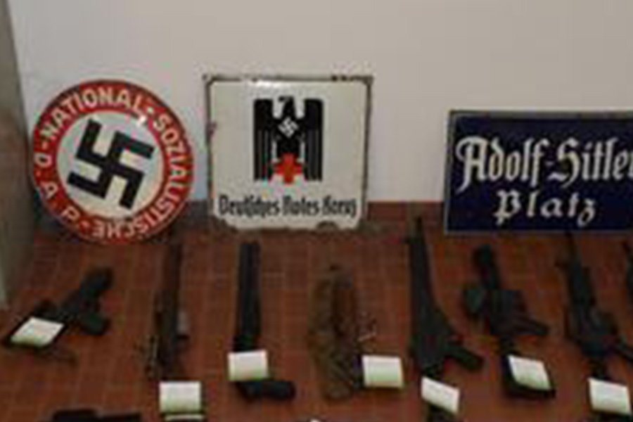 Sequestrato un vero arsenale di guerra a gruppi di estrema destra – Anche un missile