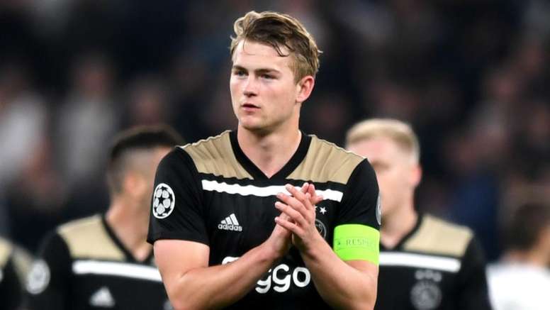De Ligt ufficiale alla Juve per 75 milioni di euro – E’ il difensore più caro della storia bianconera