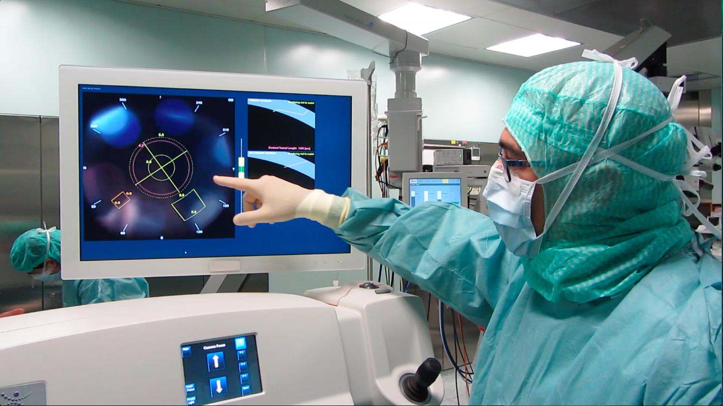 Un robot per combattere il cancro – Intervento ad alta tecnologia perfettamente riuscito a Torino