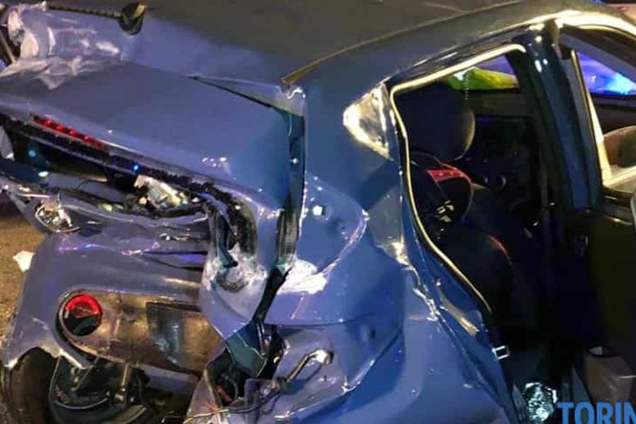 Grave incidente sulla Torino-Milano, feriti una mamma e il suo bambino