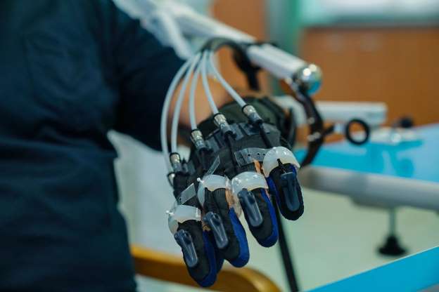 Molinette all’avanguardia – Presentato robot per riabilitare arti superiori dopo ictus