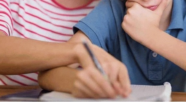 Sesso con 13enne – Educatrice di Torino condannata a 8 anni di carcere