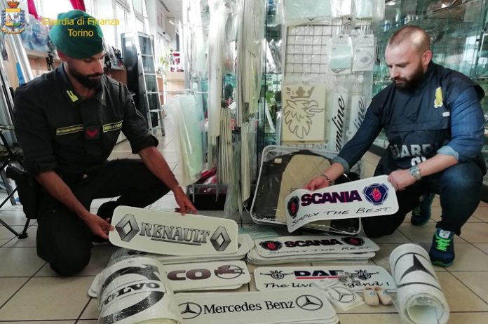 Pezzi di ricambio ‘tarocchi’ – Maxi truffa da 1,5 milioni di euro, intervento dei finanzieri