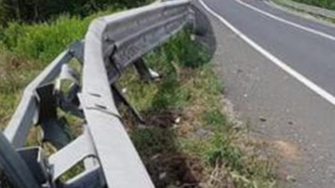 Nuovo gravissimo incidente in tangenziale – Auto schizza contro guardrail, grave una donna