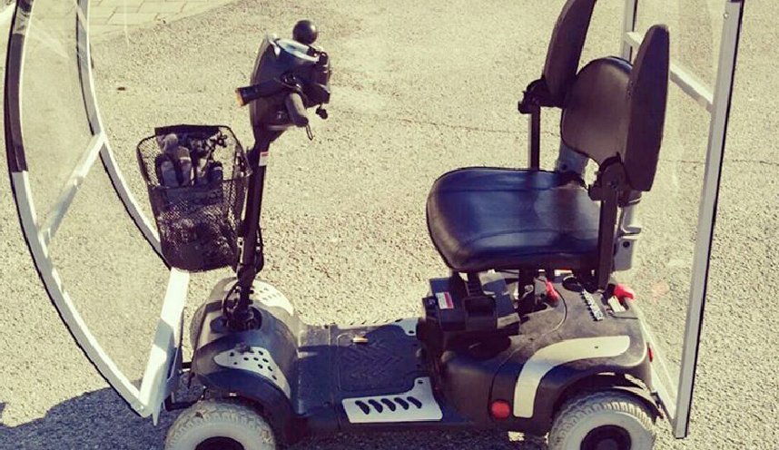 Rubano scooter per disabili ad un anziano – L’appello: “Mio padre è bloccato in casa, restituitelo!”