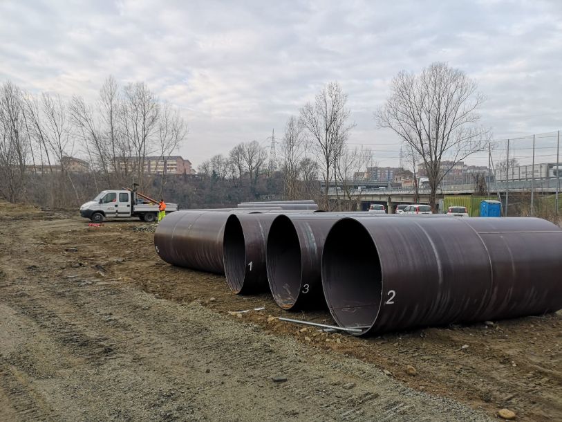 “Appendino sta costruendo le fognature nuove ai rom, altro che sgombero dei campi!” – L’attacco di Fratelli d’Italia