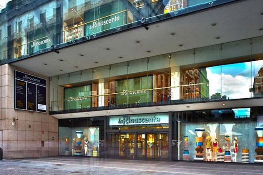 Marocchino attende che chiuda La Rinascente per rubare, ma si addormenta all’interno – Arrestato