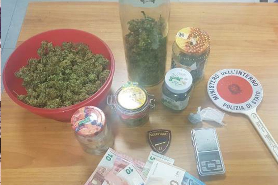 Tale padre, tale figlio – Entrambi spacciatori di droga in Barriera di Milano, arrestati