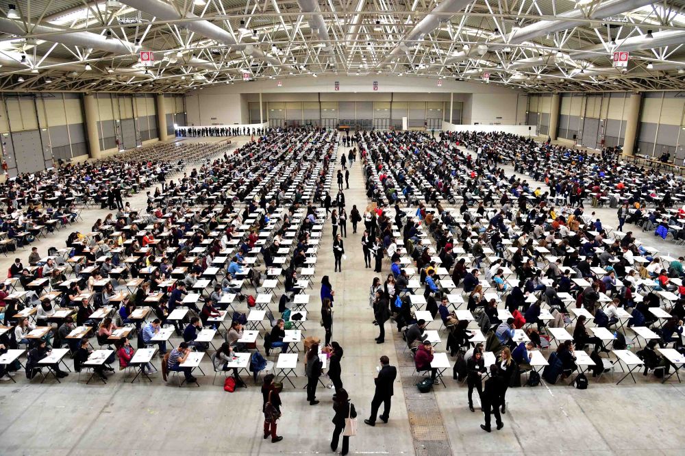 Maxi concorso del Comune di Torino, via alle selezioni – 15mila candidati