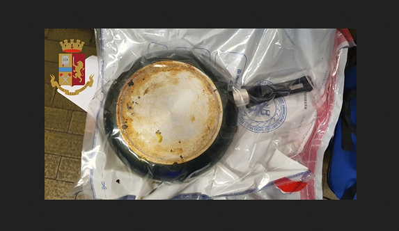 Cucinano cocaina in pentola – I vicini sentono odori strani e li fanno arrestare