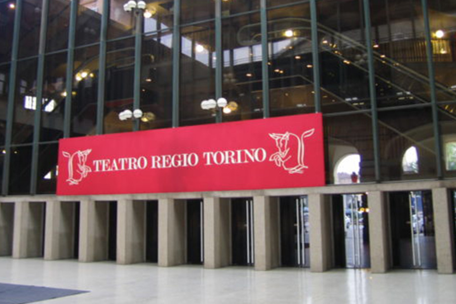 Coronavirus – Anche il Teatro Regio di Torino produce e distribuisce (gratis) mascherine