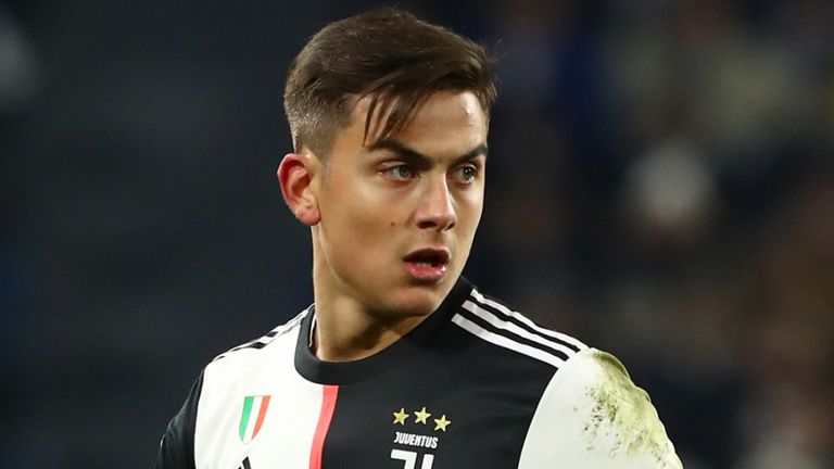 Torino- Ladri entrano di notte nella villa di Dybala: arrivano i carabinieri