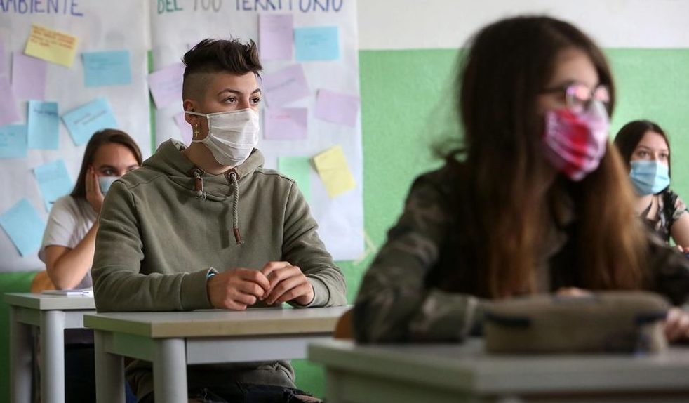 Torino- Maturità per 17 mila ragazzi, fra mascherine e misure di sicurezza inedite: un esame a prova di Covid