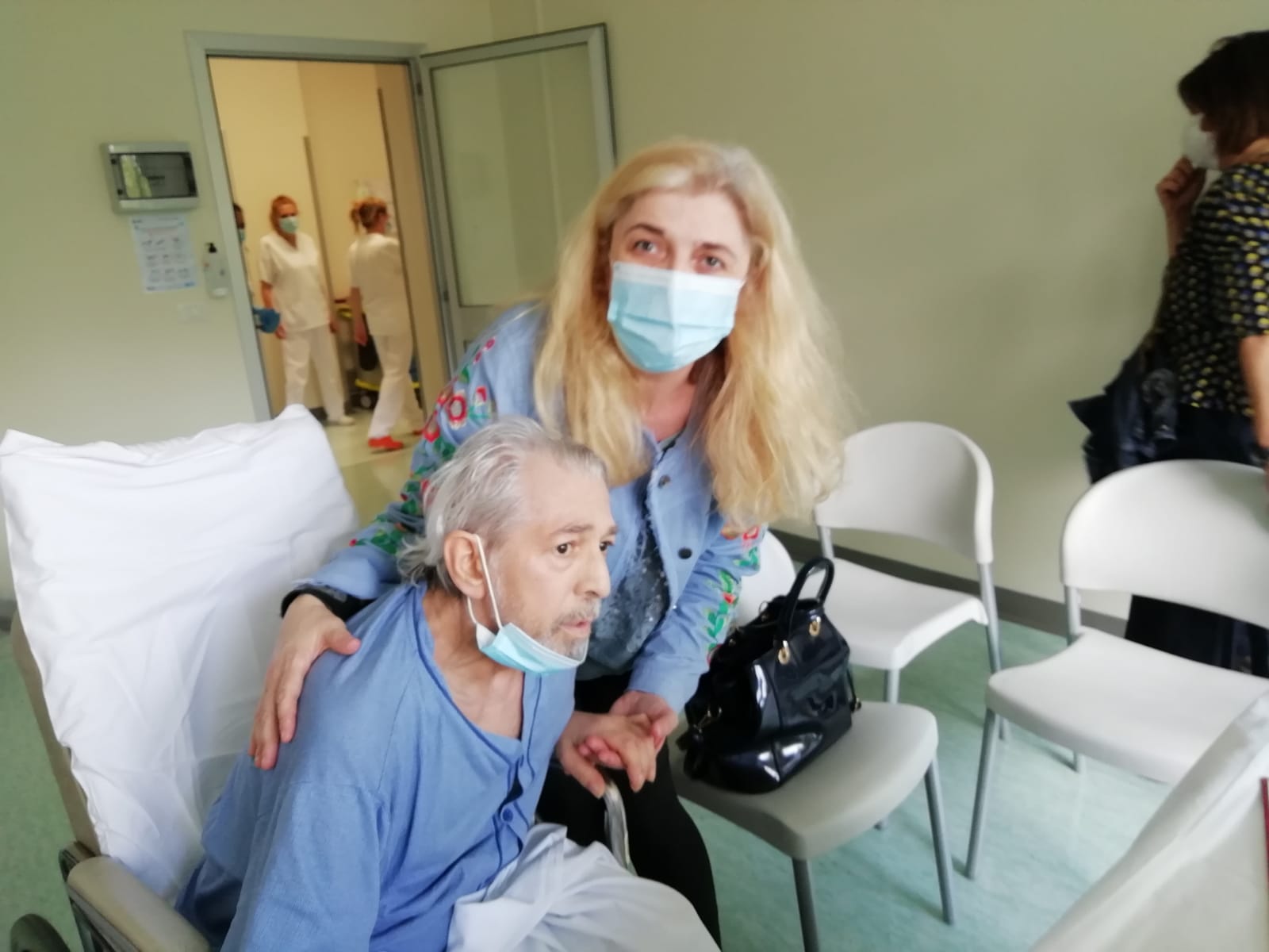 Torino, malato terminale sposa la compagna in ospedale – “Un’attesa durata 28 anni”