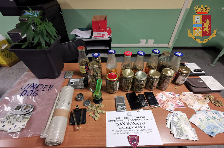 Torino: preparava la ‘conserva’ di marijuana – 22enne arrestato
